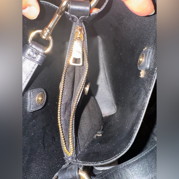 Coach, Mollie Bucket Bag 22 In Signature Canvas - Picture 4 of 15